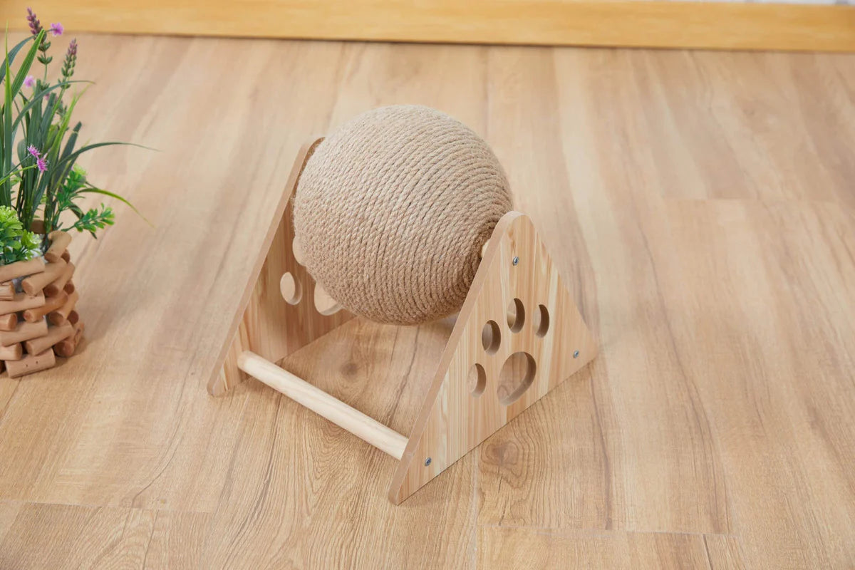 Rascador giratorio para gato con base de madera (esfera)